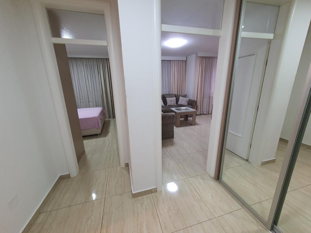 Апартаменти Apartman Kristina,Istocno Sarajevo,Vojvode Radomira Putnika 49D Екстер'єр фото